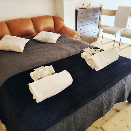 La Villa Gialla アオスタ エクステリア 写真