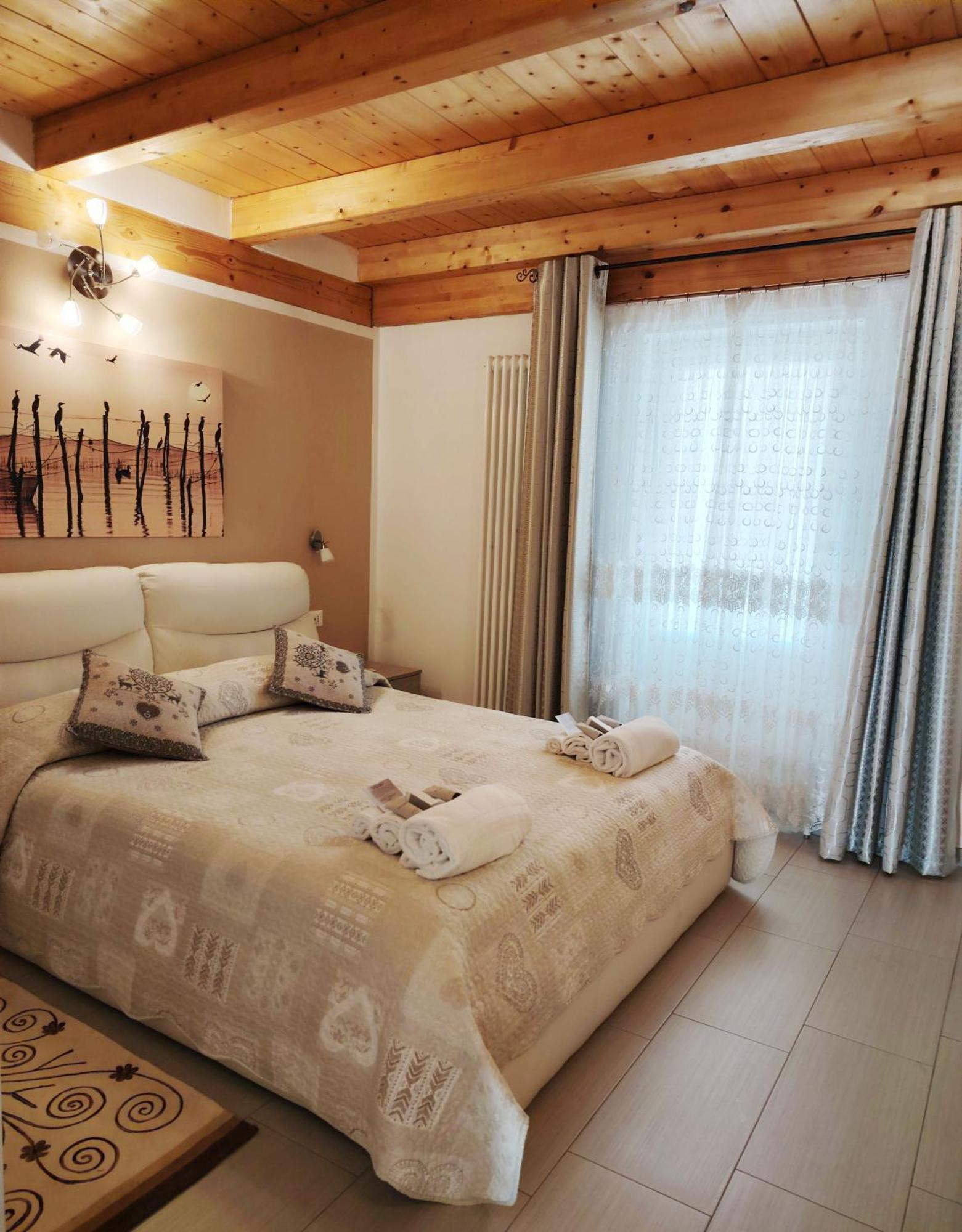 La Villa Gialla アオスタ エクステリア 写真