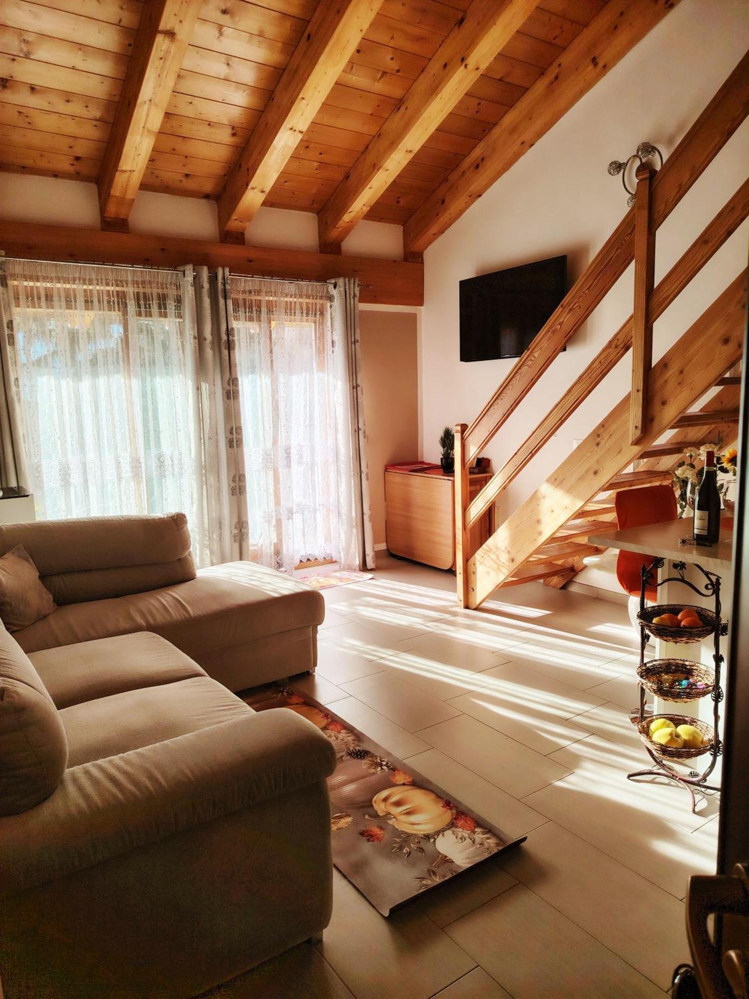 La Villa Gialla アオスタ エクステリア 写真